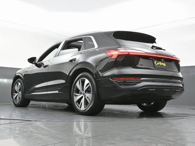 2024 Audi Q8 e-tron quattro Premium Plus