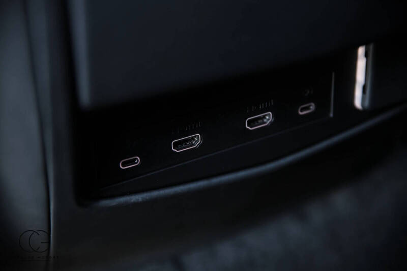 2025 Cadillac Escalade-V