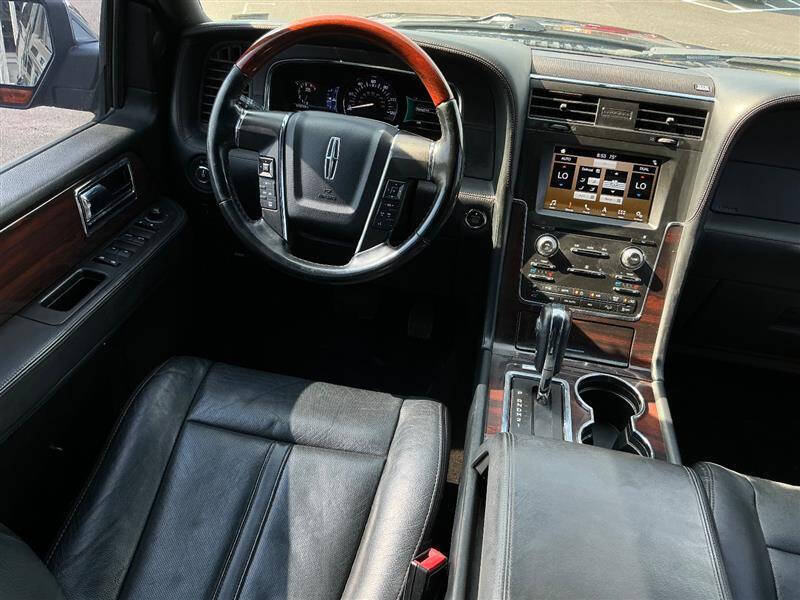 2017 Lincoln Navigator L Reserve