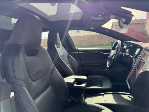 2016 Tesla Model S 70