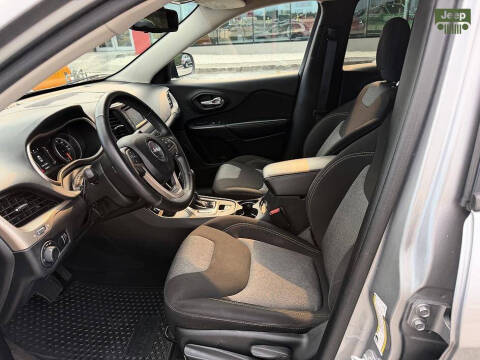 2016 Jeep Cherokee