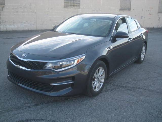 Kia Optima's photo