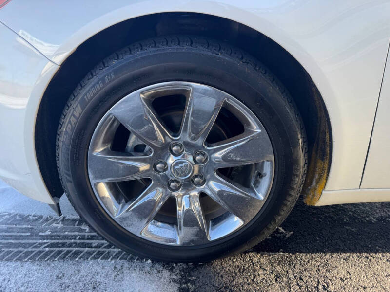 2012 Buick Regal Premium 1