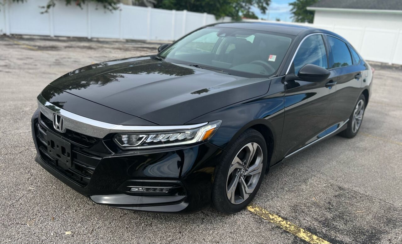 2018 Honda Accord  - $19,998