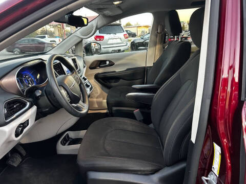 2017 Chrysler Pacifica Touring