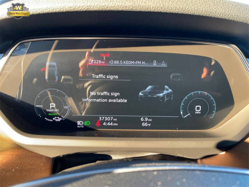 2022 Audi e-tron GT quattro Premium Plus