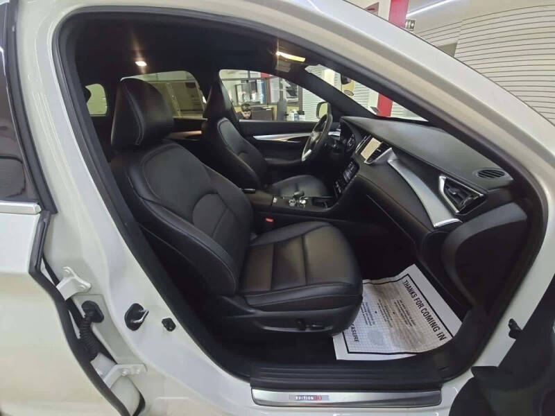 2020 Infiniti QX50 Essential