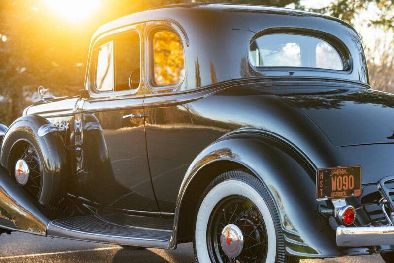 1933 Pontiac Coupe