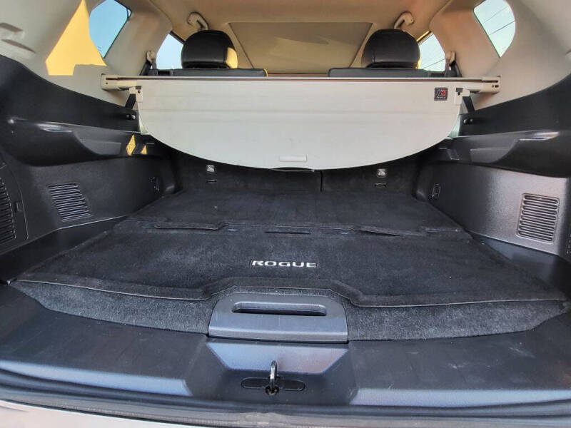 2016 Nissan Rogue SL