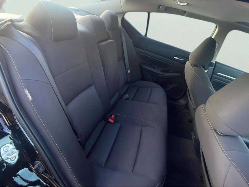 2021 Nissan Altima 2.5 SV