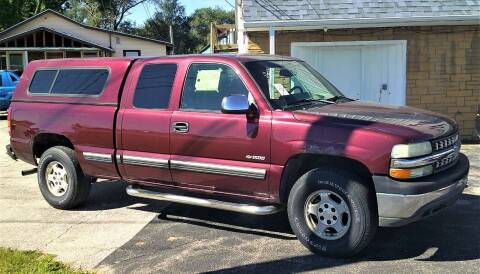 2002 Chevrolet Silverado 1500 for sale at Cycle M in Machesney Park IL