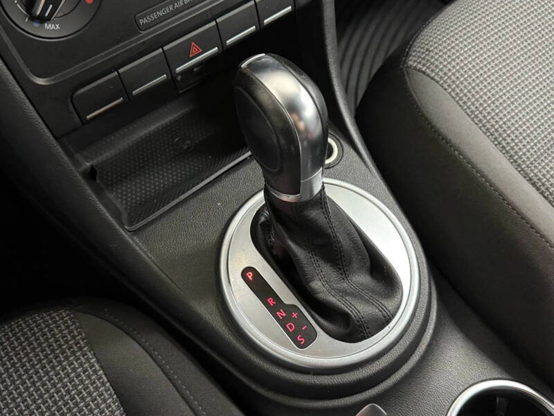 2017 Volkswagen Beetle 1.8T S