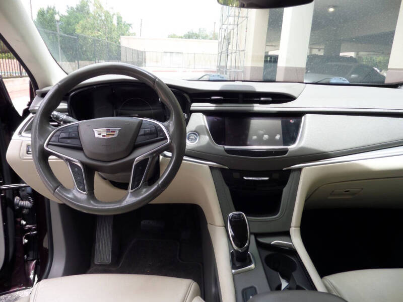 2018 Cadillac XT5 Luxury