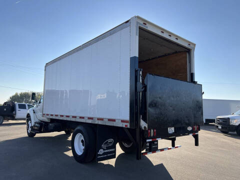 2012 Ford F-750 Super Duty