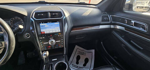 2017 Ford Explorer Platinum