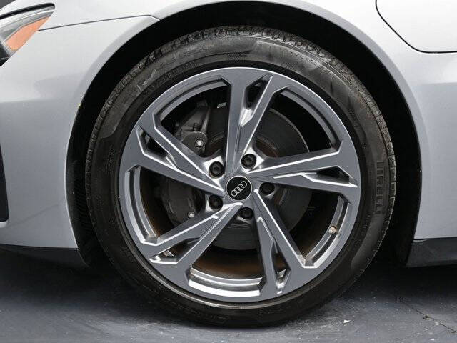 2022 Audi e-tron GT quattro Premium Plus