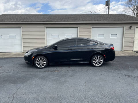 2015 Chrysler 200 for sale at Sunset Motors 1 LLC in Yorktown IN