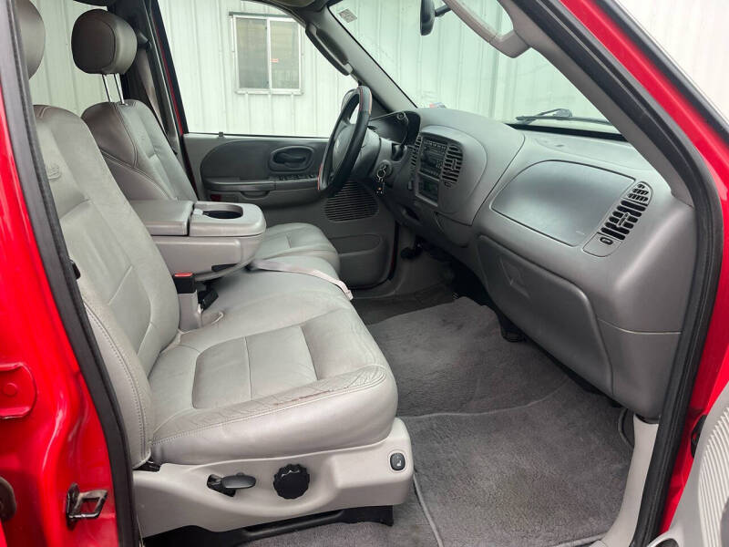 2003 Ford F-150 Lariat