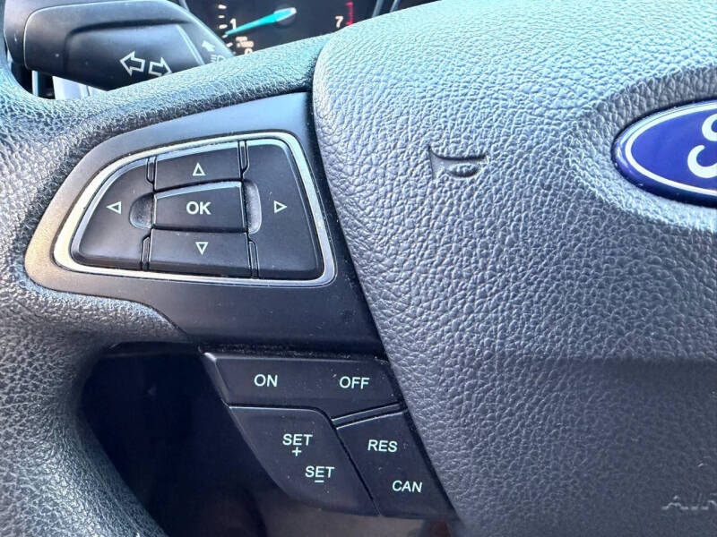 2017 Ford Focus SE