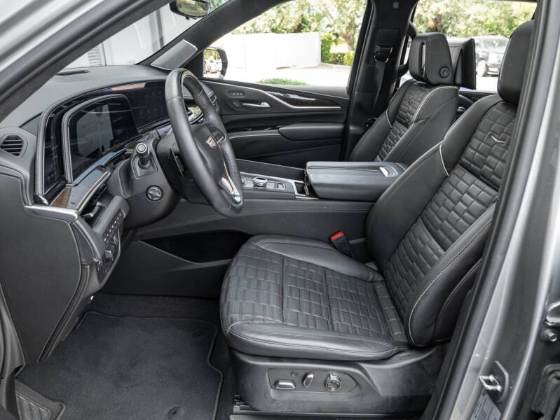 2023 Cadillac Escalade Sport Platinum