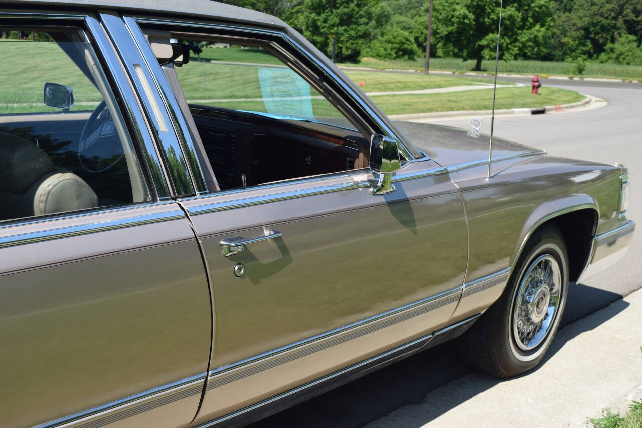 1991 Cadillac Brougham 86