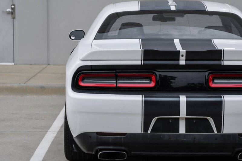 2015 Dodge Challenger SRT 392