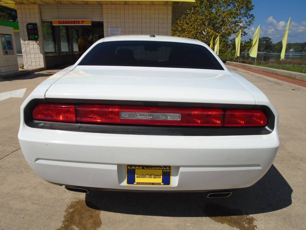 White 2012 Dodge Challenger SXT SXT 2dr Coupe 2