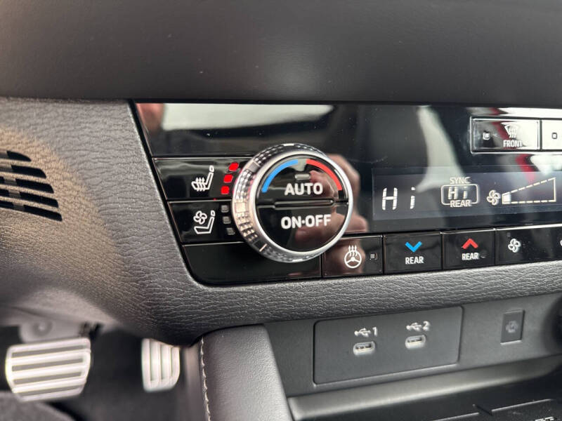 2025 Mitsubishi Outlander SEL