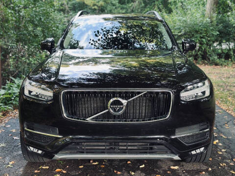 2018 Volvo XC90 T5 Momentum 7-Passenger