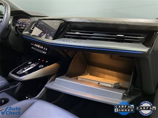 2024 Audi Q4 e-tron quattro Premium Plus 50