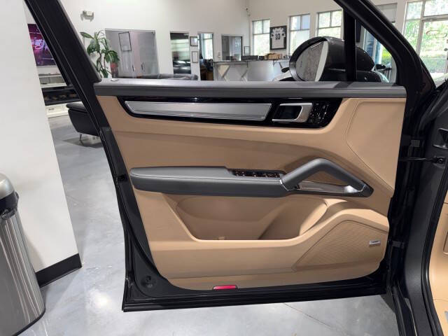 2020 Porsche Cayenne Turbo