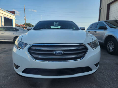 2016 Ford Taurus for sale at Tunniks Global Motors in Houston TX