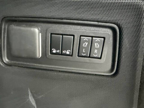 2023 Cadillac Escalade ESV Sport Platinum