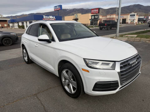 2018 Audi Q5 2.0T quattro Premium Plus