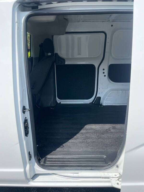 2014 Nissan NV200 SV
