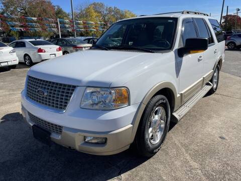 2005 Ford Expedition for sale at AMERICAN AUTO COMPANY in Beaumont TX