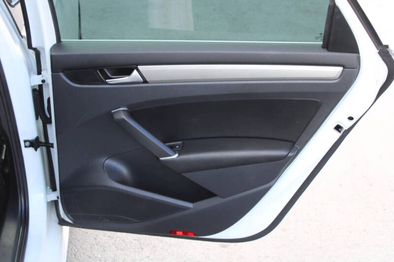 2021 Volkswagen Passat SE