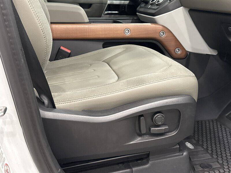 2021 Land Rover Defender 110 SE