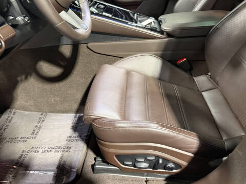 2025 Porsche Panamera 4 E-Hybrid