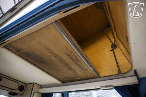1982 Volkswagen Vanagon Camper