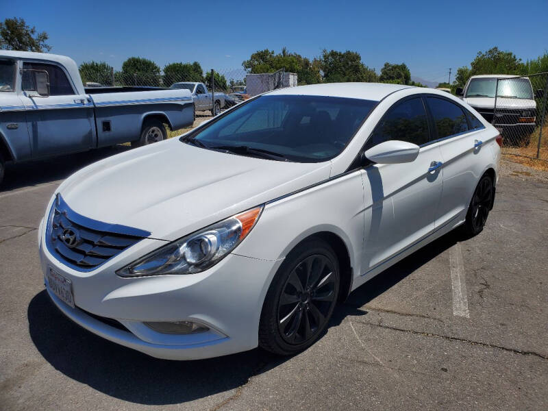 2011 Hyundai Sonata for sale at CAR EZ MOTORS in Riverside CA