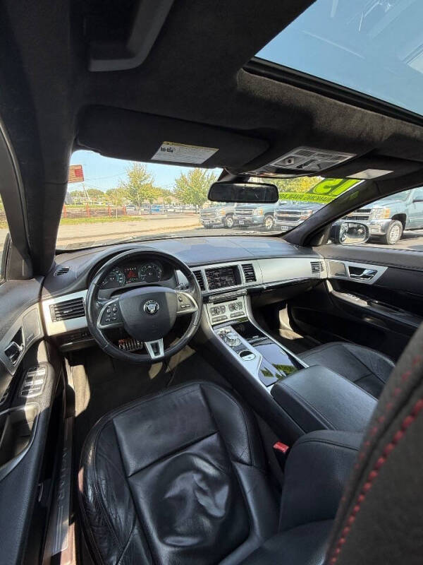 2015 Jaguar XF 3.0 Sport