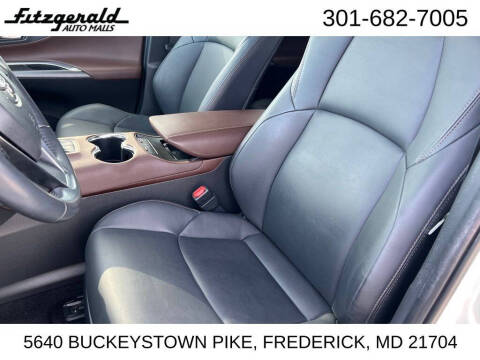 2022 Toyota Venza XLE