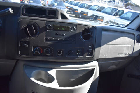 2014 Ford E-Series E-350 SD