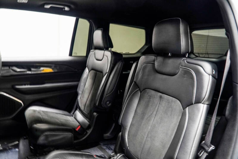 2022 Jeep Grand Cherokee L Altitude