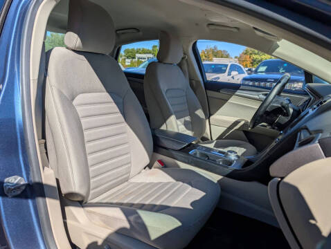 2019 Ford Fusion Hybrid SE