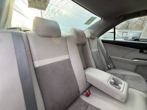 2012 Toyota Camry Hybrid XLE