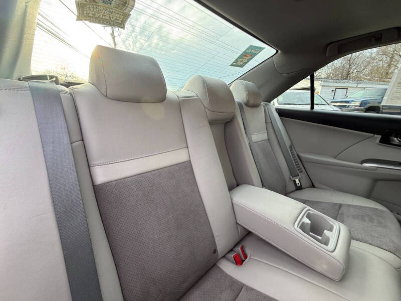 2012 Toyota Camry Hybrid XLE