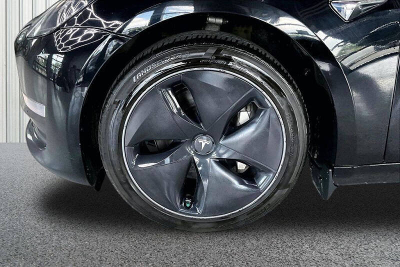 2019 Tesla Model 3 Standard Range Plus