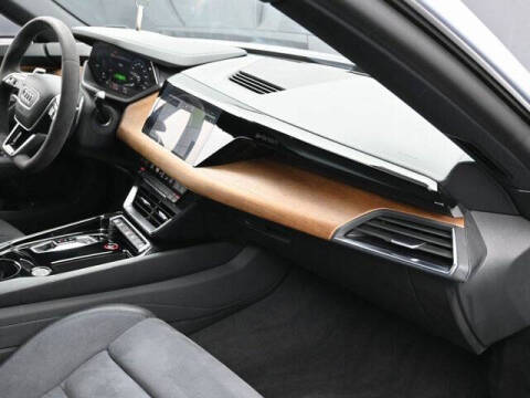 2022 Audi e-tron GT quattro Premium Plus